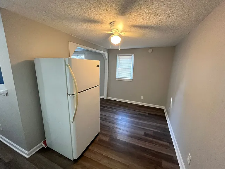 824 Winston Rd — Photo 21
