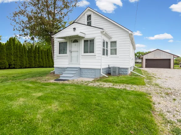 18905 Voiland St, Roseville, MI 48066