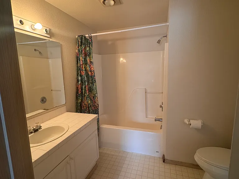 1160 Monroe Ave NE #D2 — Photo 14
