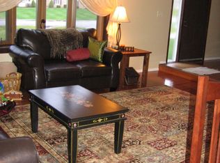 126 Spring Creek Rd, Northfield, OH 44067