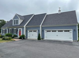 526 W Yarmouth Rd, West Yarmouth, MA 02673