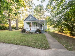 505 S 7th St, Herrin, IL 62948