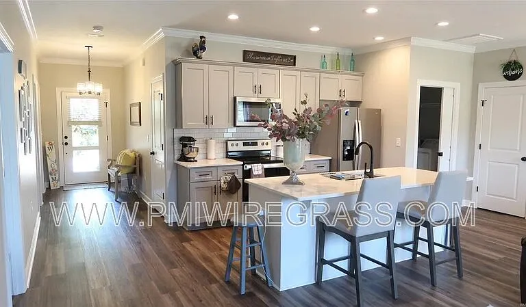 174 Sandy Hills Ct — Photo 9