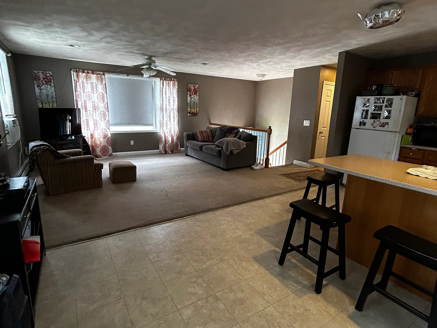 3 bed, 1400 sqft, $3,000 — Photo 3