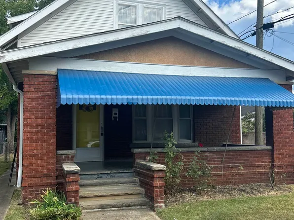 1012 Chesapeake Ct, Huntington, WV 25701