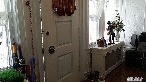 4th image of 4551 Carpenter Ave