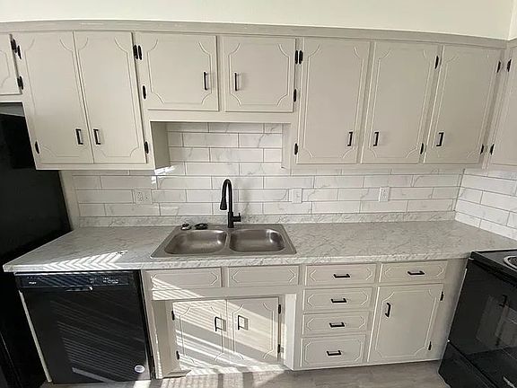 3rd image of 417 McGoodwin Ave #A