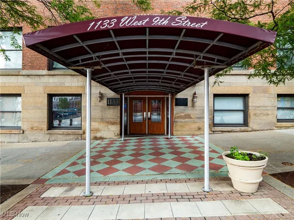 1133 W 9th St APT 502, Cleveland, OH 44113
