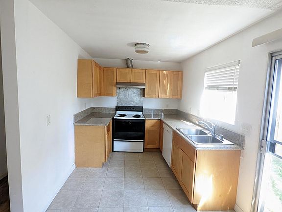 3rd image of 240 W Canada APT 1