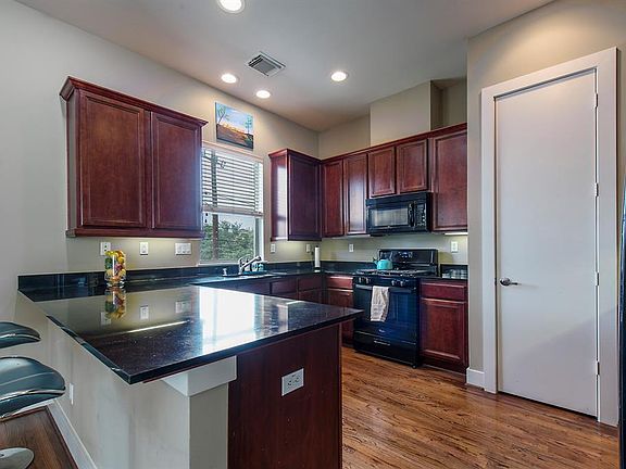 U shaped for loads of counter space