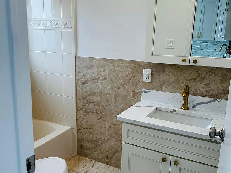 232 Hillside Pl #2 — Photo 2