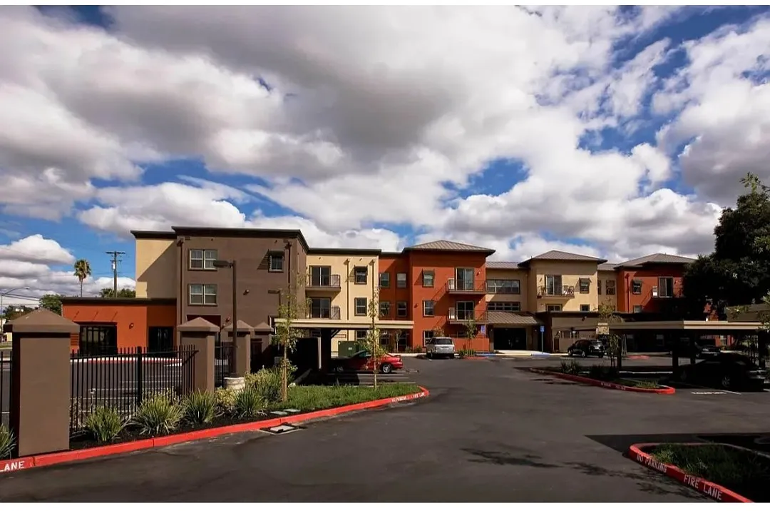 Building Photo - 630 Garden Hwy #112