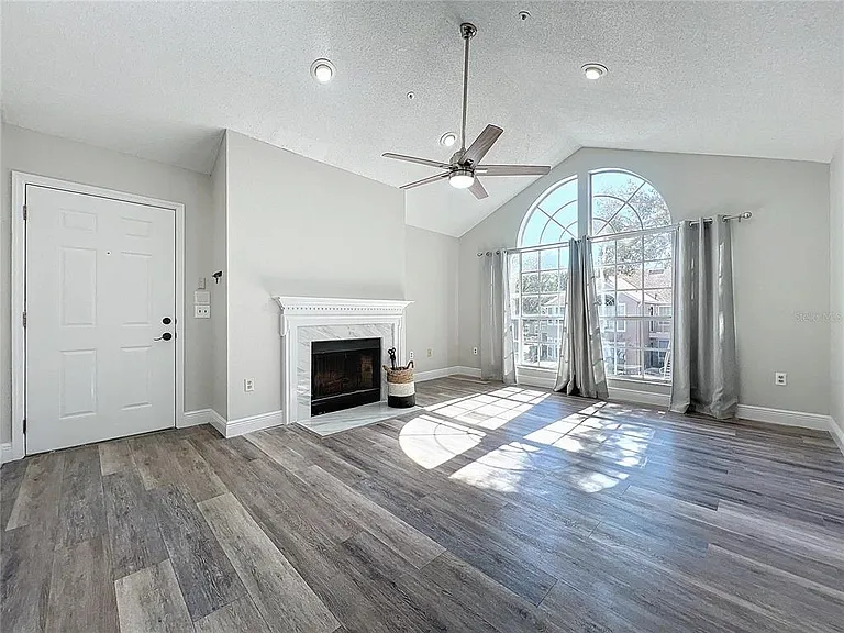 665 Youngstown Pkwy #264 — Photo 12