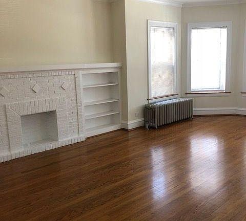 4th image of 5022 N Mozart St #2