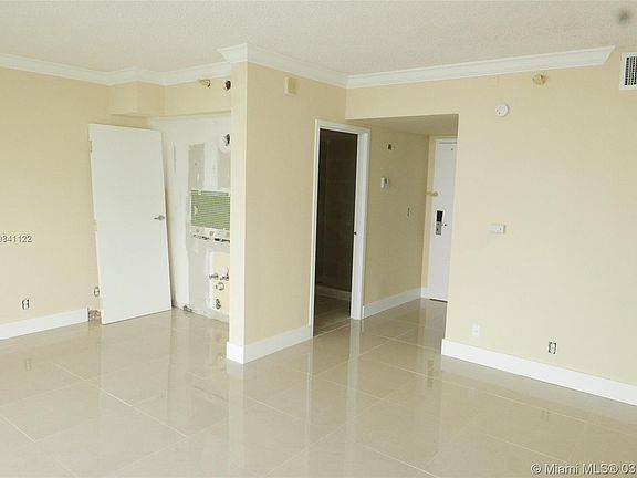 5th image of 6060 Indian Creek Dr #505