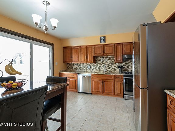 4th image of 6617 W 89th Pl
