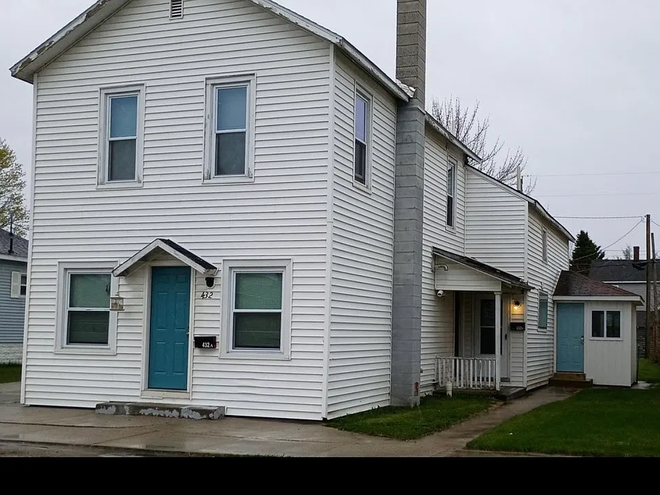 432 Lockwood St #1