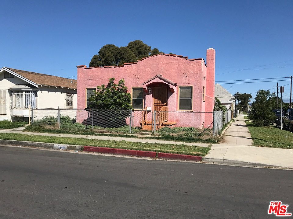 2nd image of 1101 W 67th St