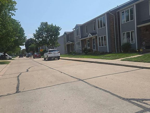 5th image of 1712 Forest Hills Dr
