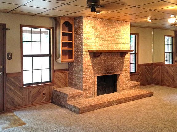 2nd image of 10423 Tioga Dr