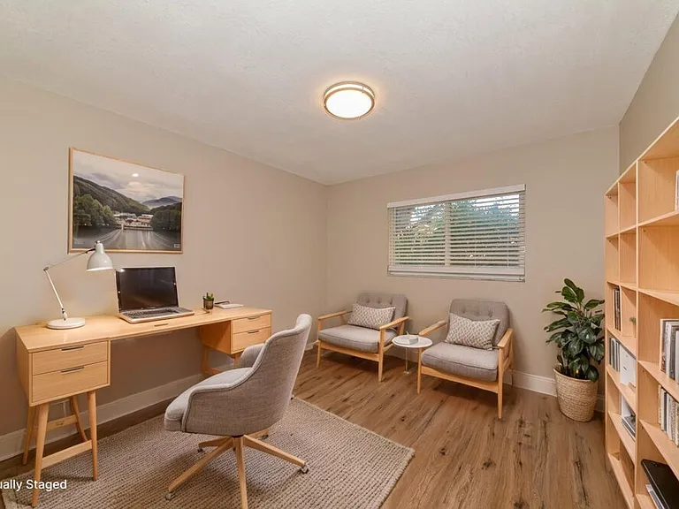 12914 Astorwood Pl — Photo 14