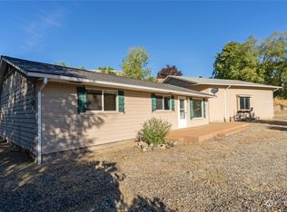 1116 Deerpath Dr, Oroville, WA 98844