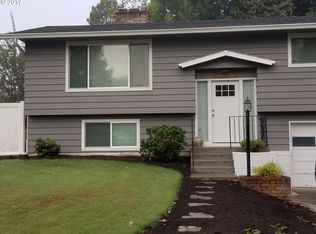 15271 SE Greenview Dr, Portland, OR 97267