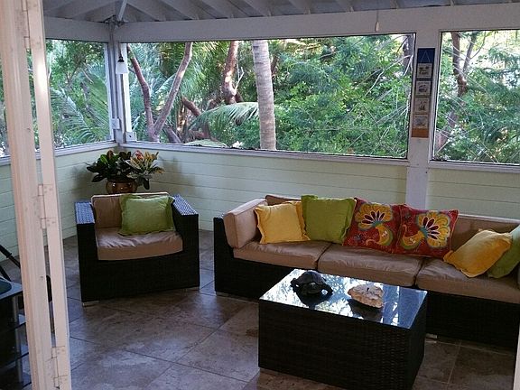 Screen porch