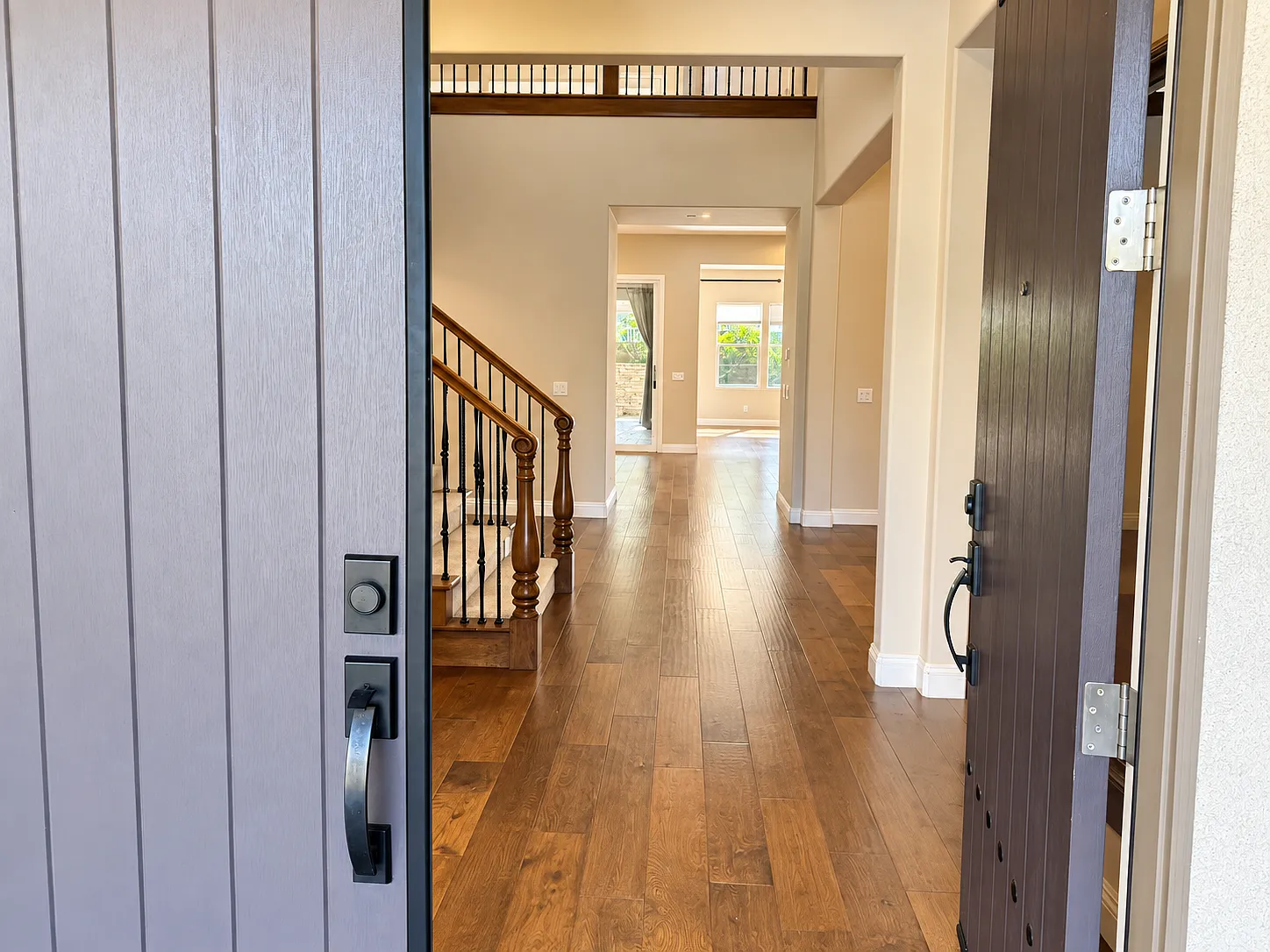 4 bed, 3428 sqft, $6,900 — Photo 2