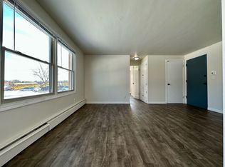 1220 Lore Ln - Apartments, Green Bay, WI 54303
