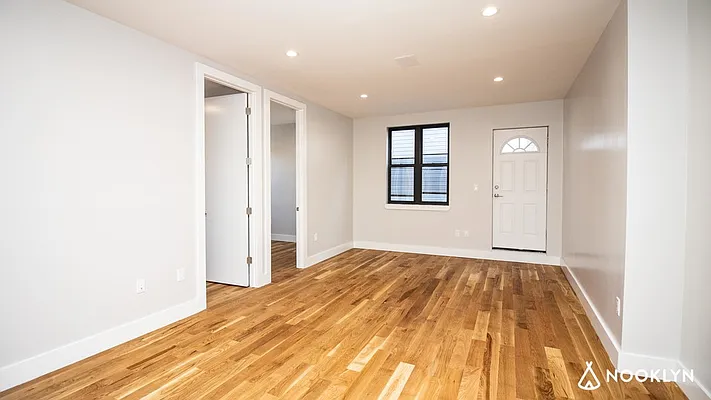 Rented by Nooklyn NYC LLC | media 3