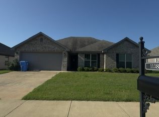 1138 Honeysuckle Dr, Prattville, AL 36067