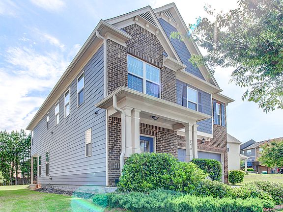 5th image of 2218 Baywood Tree Ln