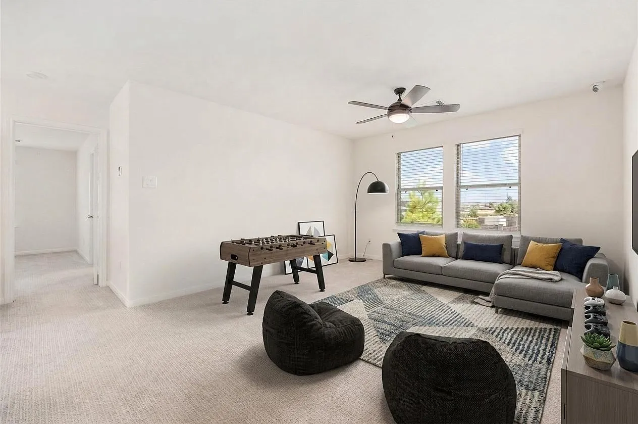 4 bed, 3.5 bath, 2505 sqft, $2,700 — Photo 3
