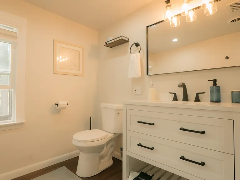 6605 N Sheridan Rd #2 — Photo 11