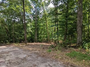 Hickory Ln, Clinton, TN 37716