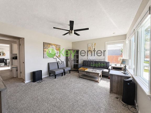 4th image of 3034 Harrison Blvd