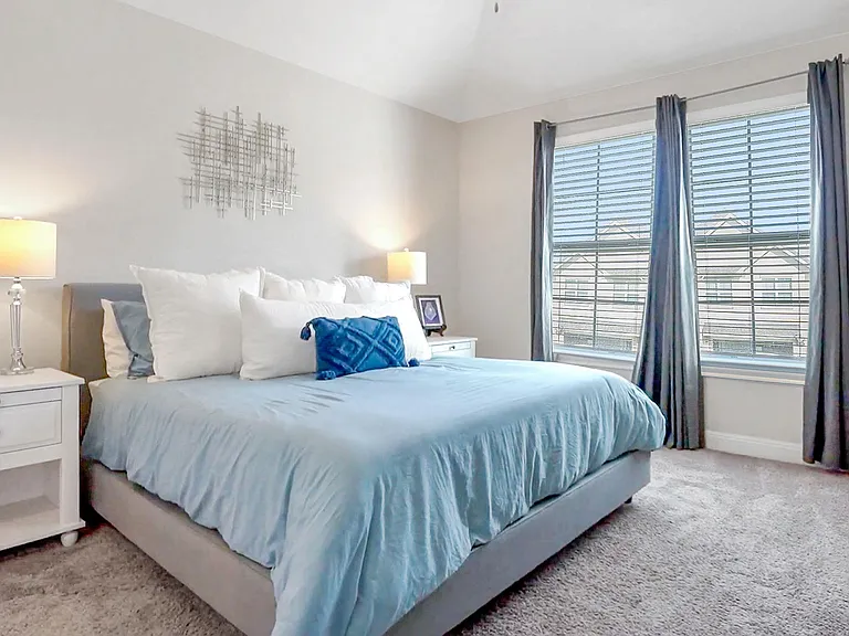 209 Birkshire Dr — Photo 17