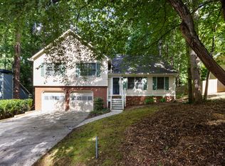 3215 Country Walk Dr, Powder Springs, GA 30127