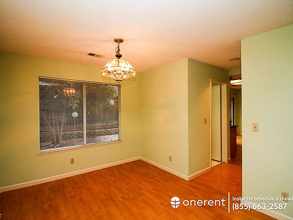 5th image of 1587 Clampett Way