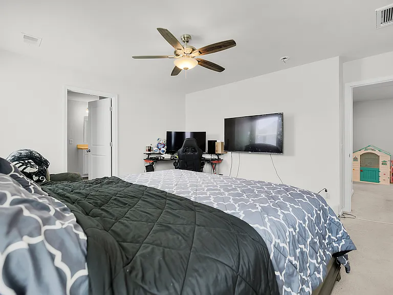 225 Caribbean Village Dr — Photo 32