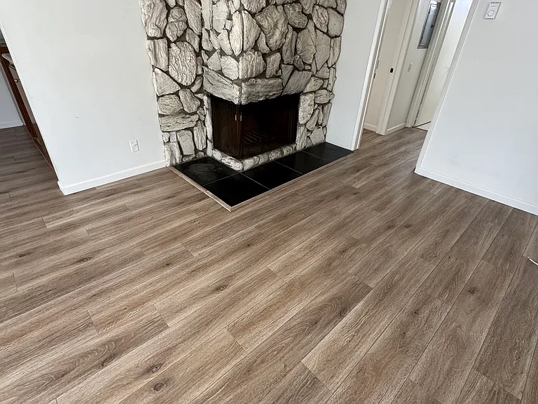 1275 Barry Ave #6 — Photo 7