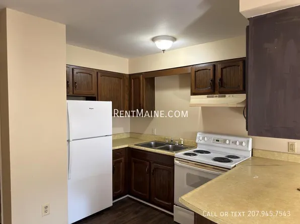 47 Sanford St APT 6, Bangor, ME 04401