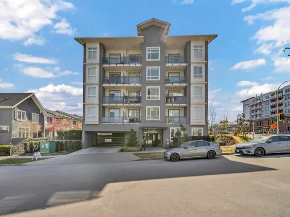 13628 81a Ave #314, Surrey, BC V3W 3E2