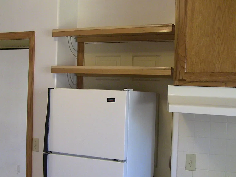 11695 SW Greenburg Rd #1 — Photo 6