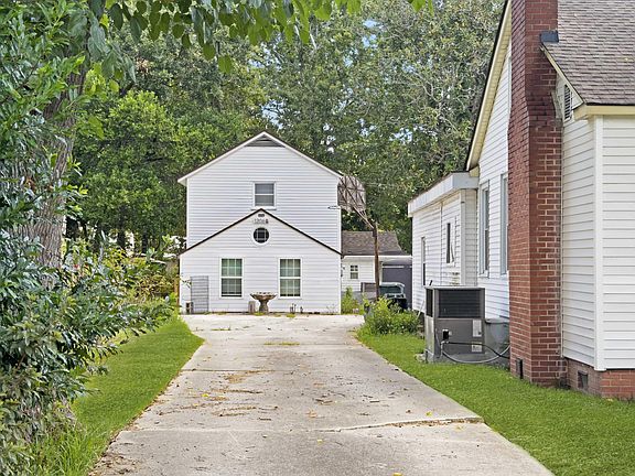 3rd image of 1206 Highland Park Ave