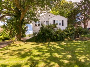 139 Hummocks Ave, Portsmouth, RI 02871
