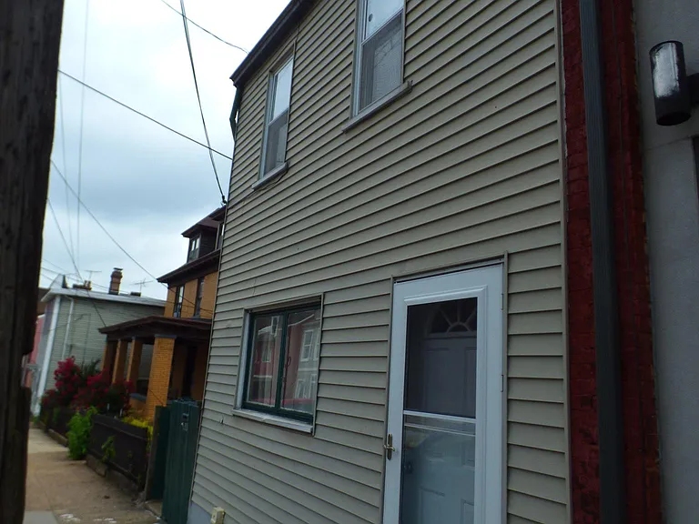 127 S 12th St — Photo 14