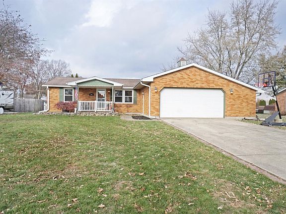 2nd image of 377 Woodlawn Dr