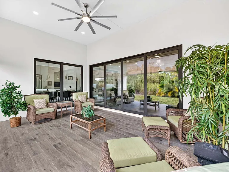 12289 Alamansa Ln — Photo 38